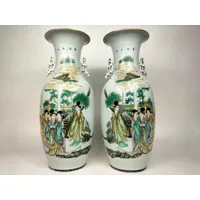 paire de grands vases anciens chinois polychromes à décor jardin // période république | 1912-1949